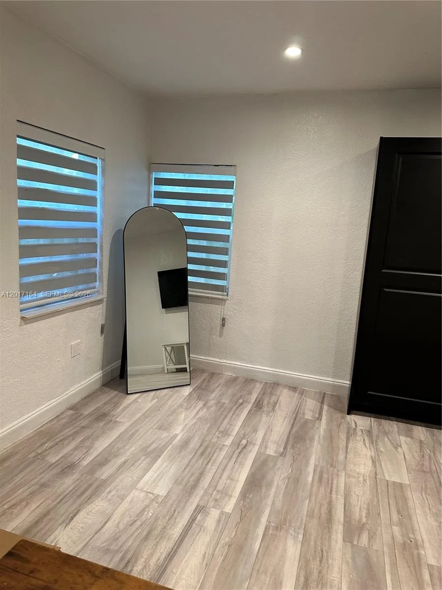 8401 Crespi Blvd # 3, Miami Beach, FL 33141 photo 5