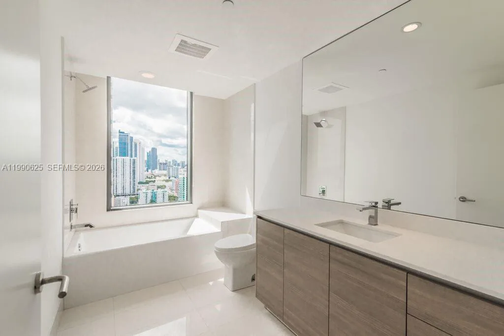 460 NE 28th St # 2508, Miami, FL 33137 photo 12