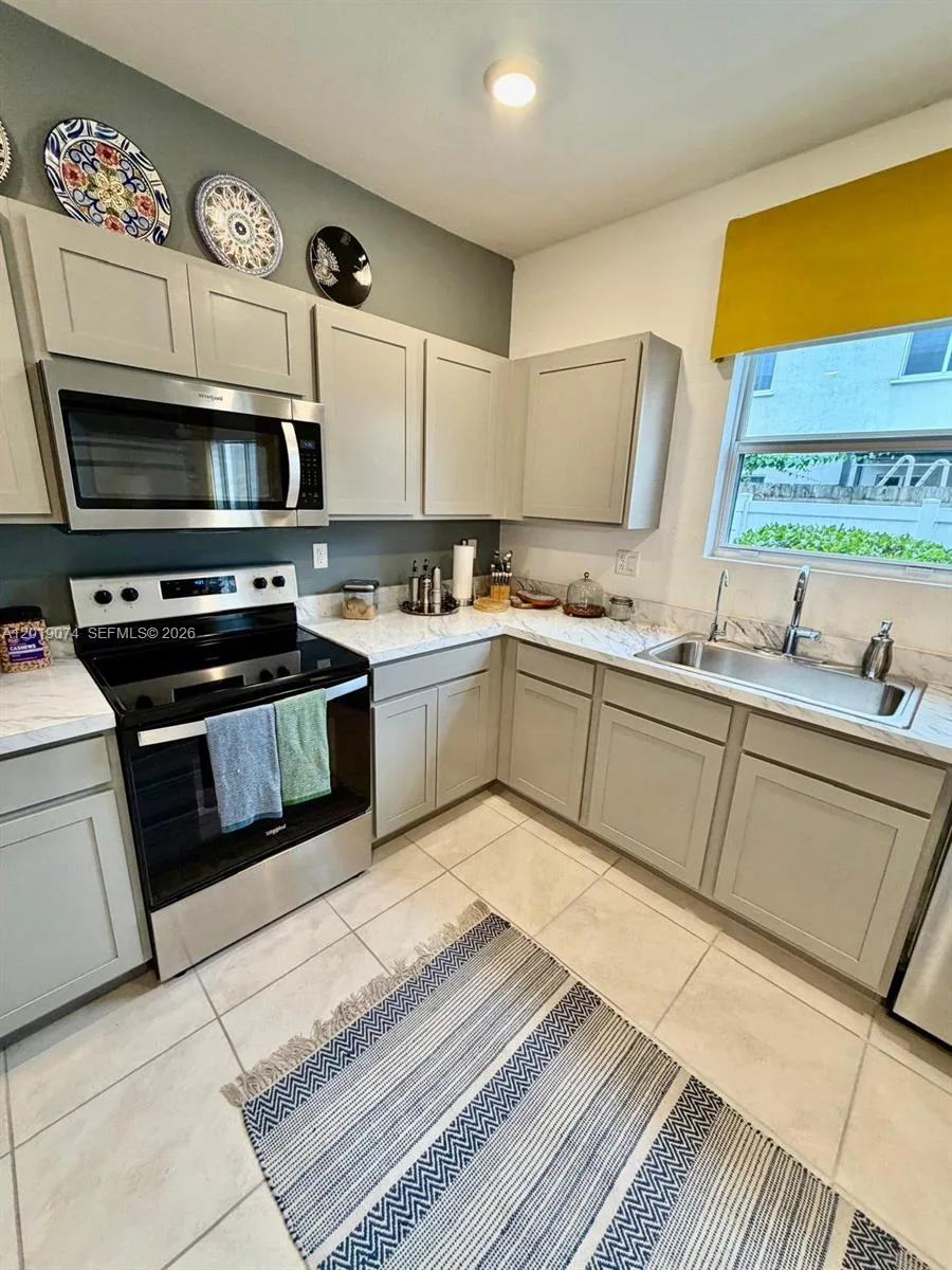1710 SE 9th Ave, Homestead, FL 33034 photo 12