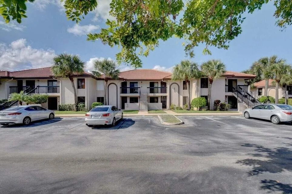 400 Club Circle # 101, Boca Raton, FL 33487