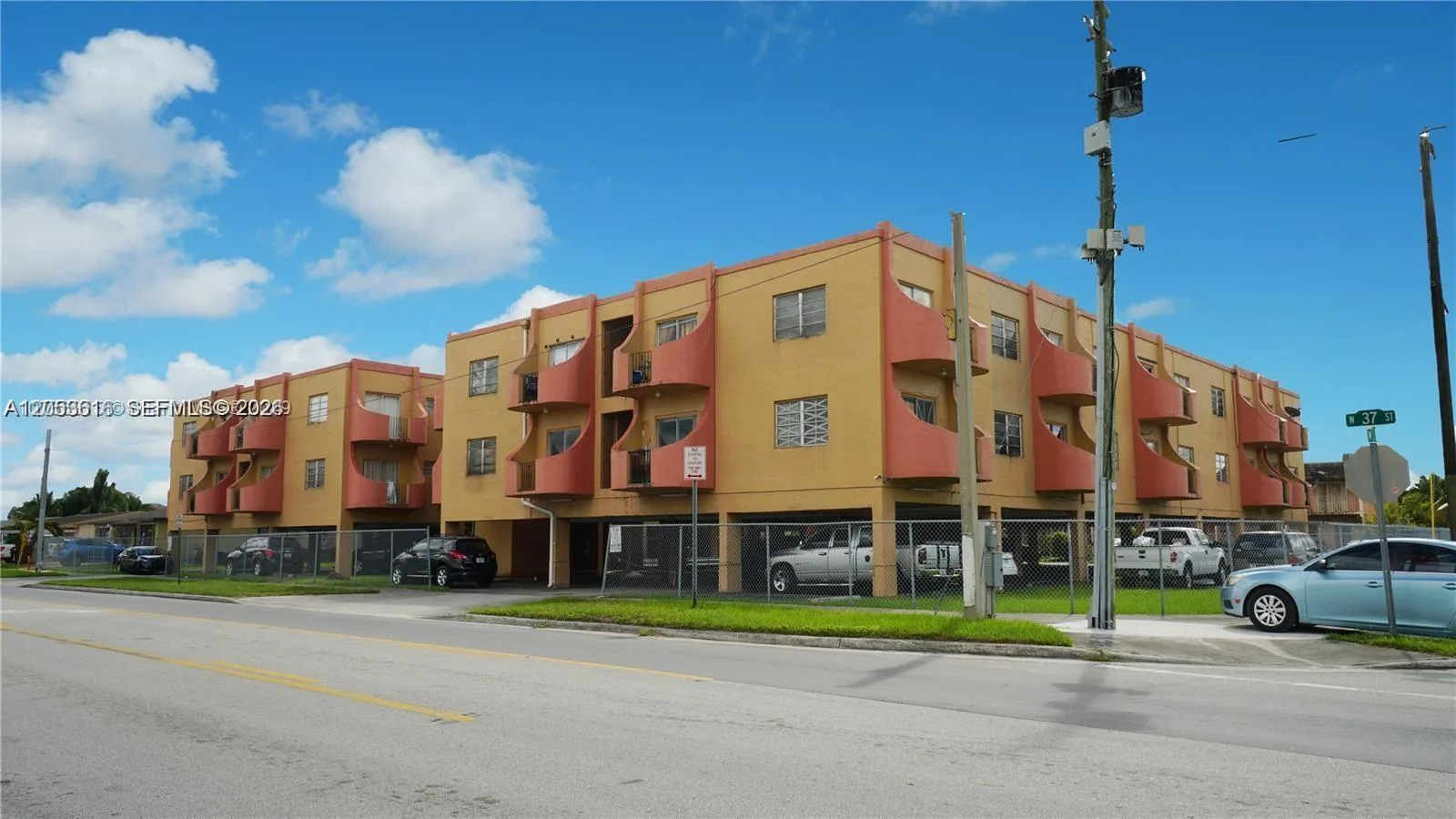 3675 W 11th Ave # 209, Hialeah, FL 33012
