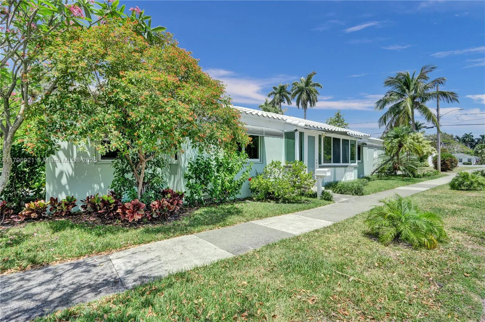 326 S 14th Ave, Hollywood, FL 33020 photo 2