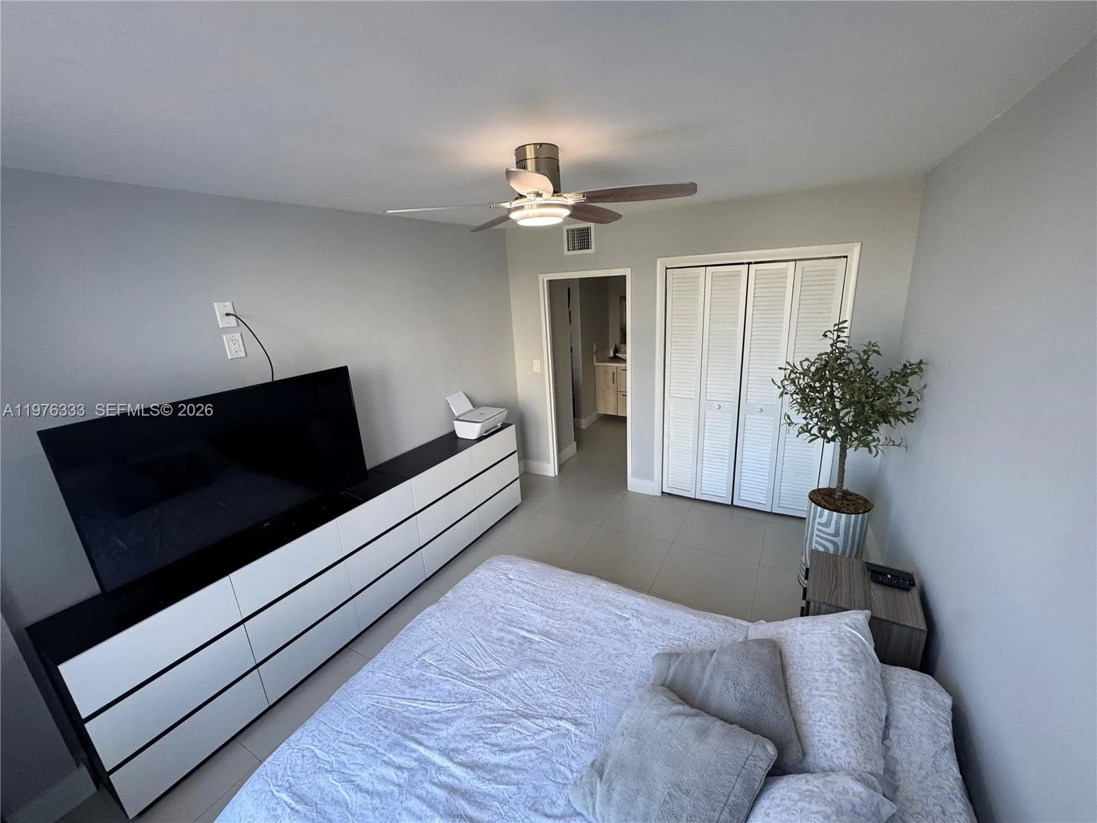 500 Three Islands Blvd # M24, Hallandale Beach, FL 33009 photo 12