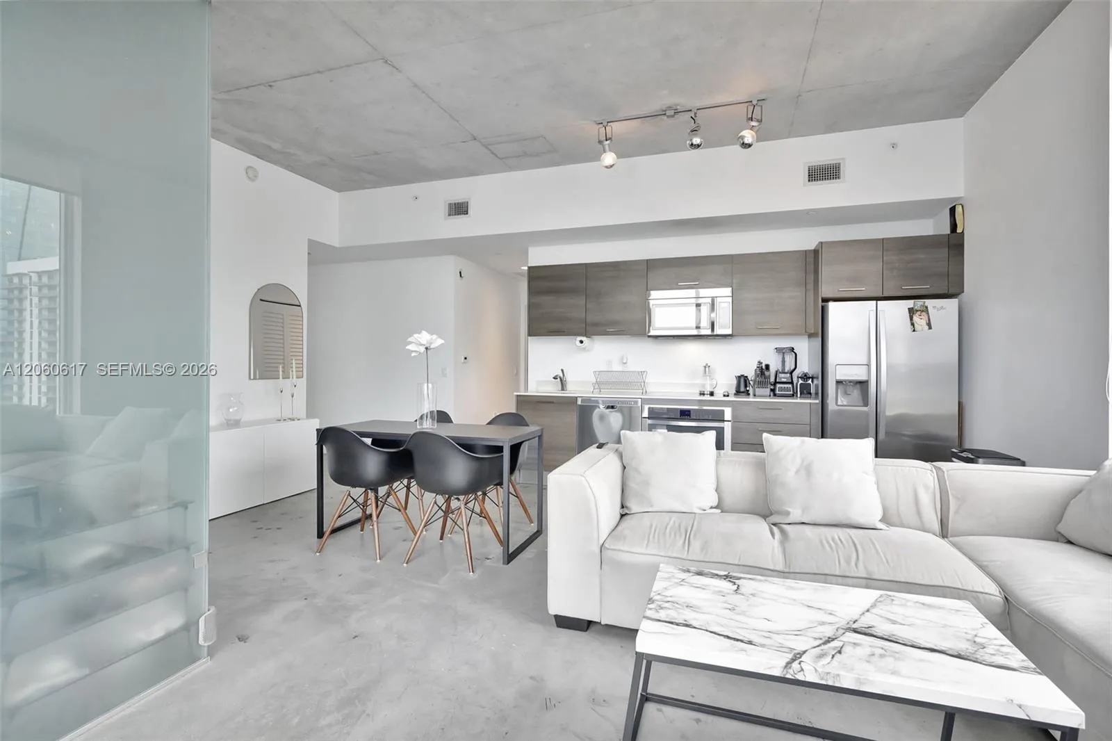 151 SE 1st St # 2511, Miami, FL 33131 photo 3