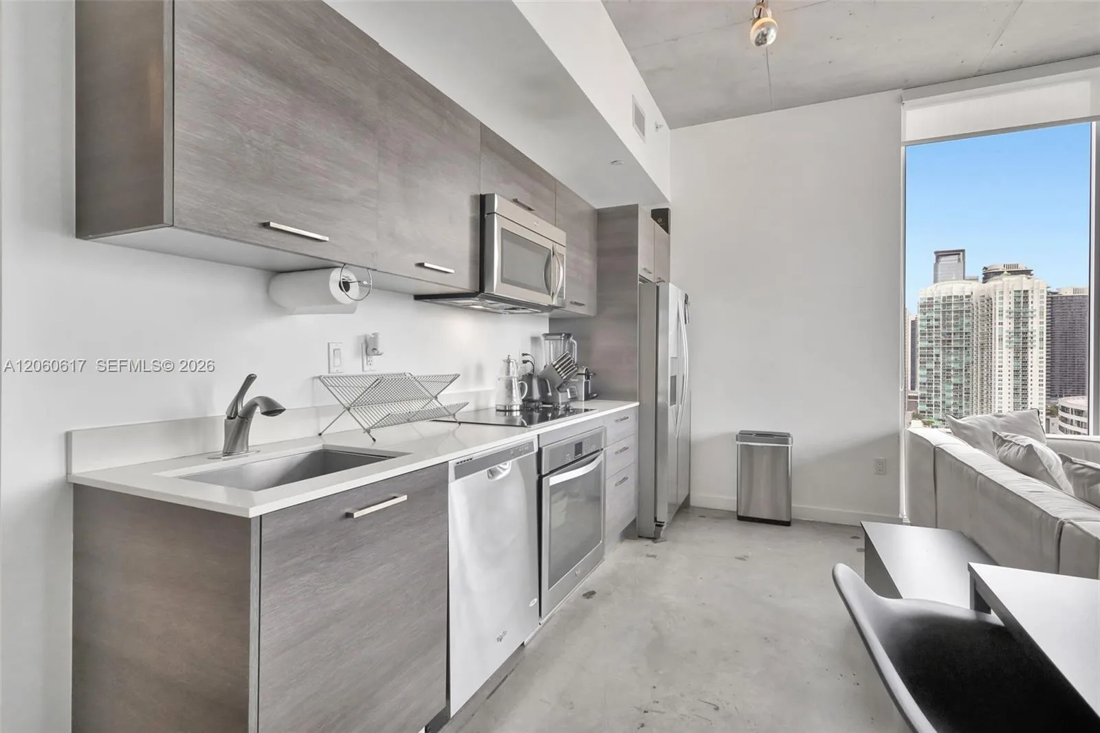 151 SE 1st St # 2511, Miami, FL 33131 photo 6