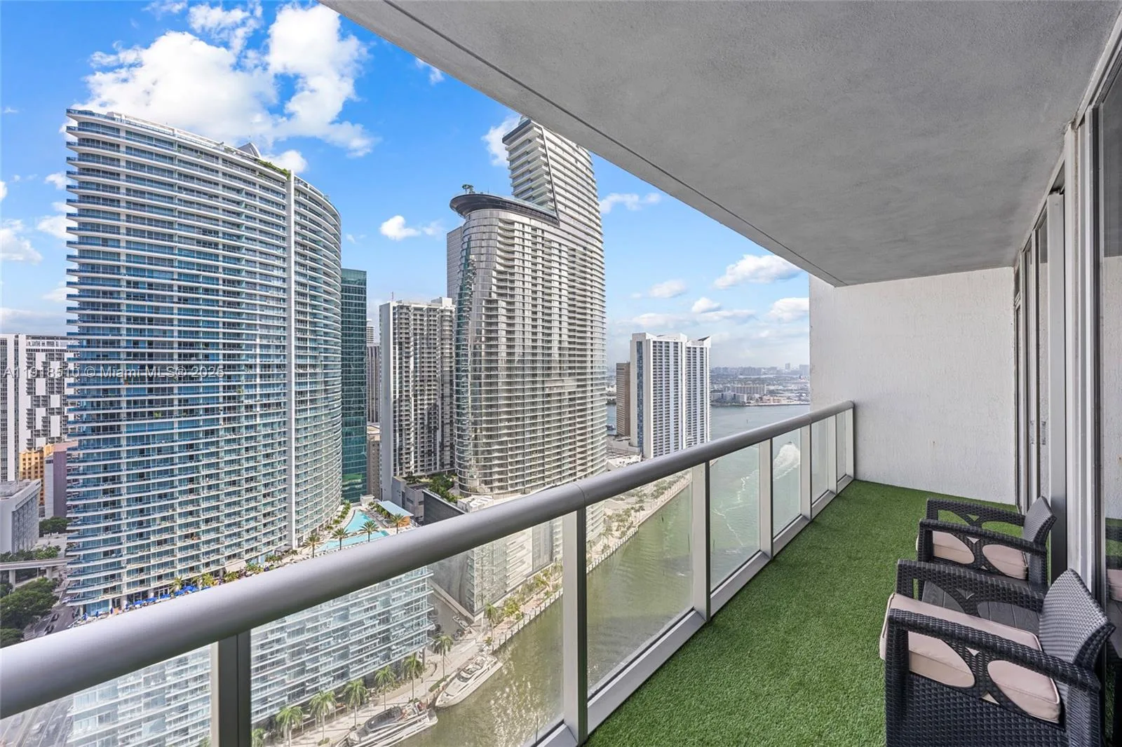 485 Brickell Ave # 3503, Miami, FL 33131 photo 13