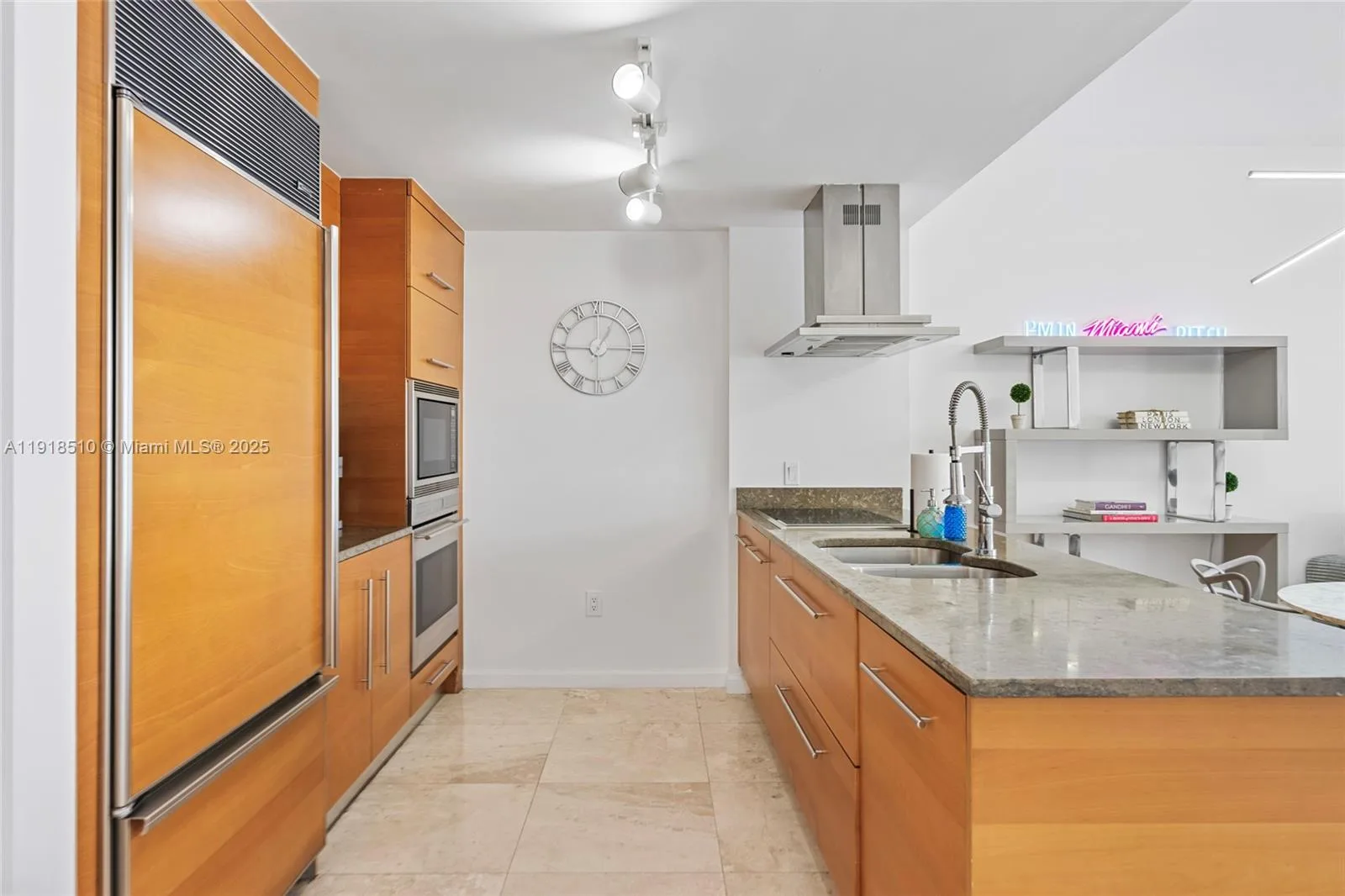 485 Brickell Ave # 3503, Miami, FL 33131 photo 3