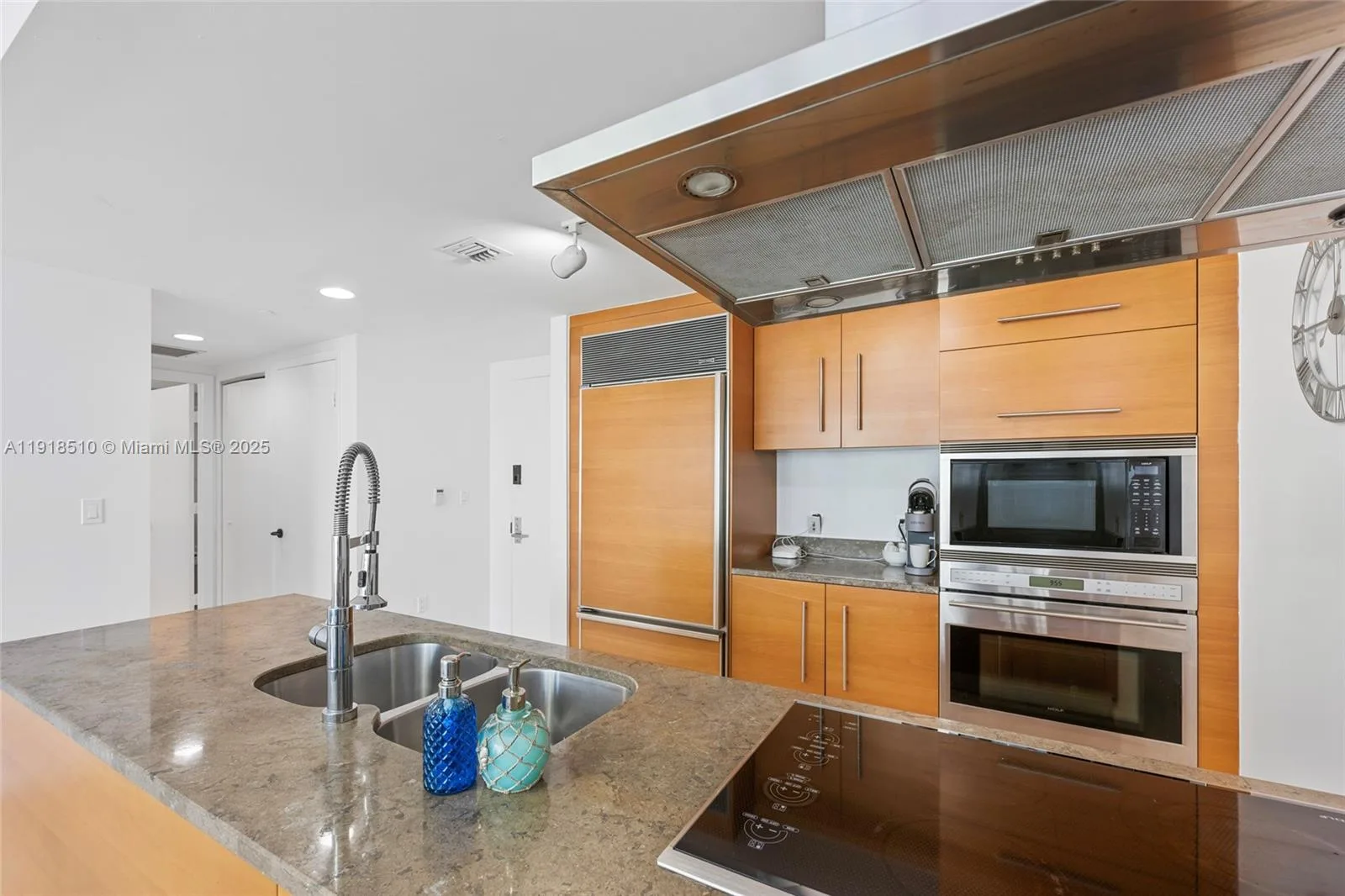 485 Brickell Ave # 3503, Miami, FL 33131 photo 5
