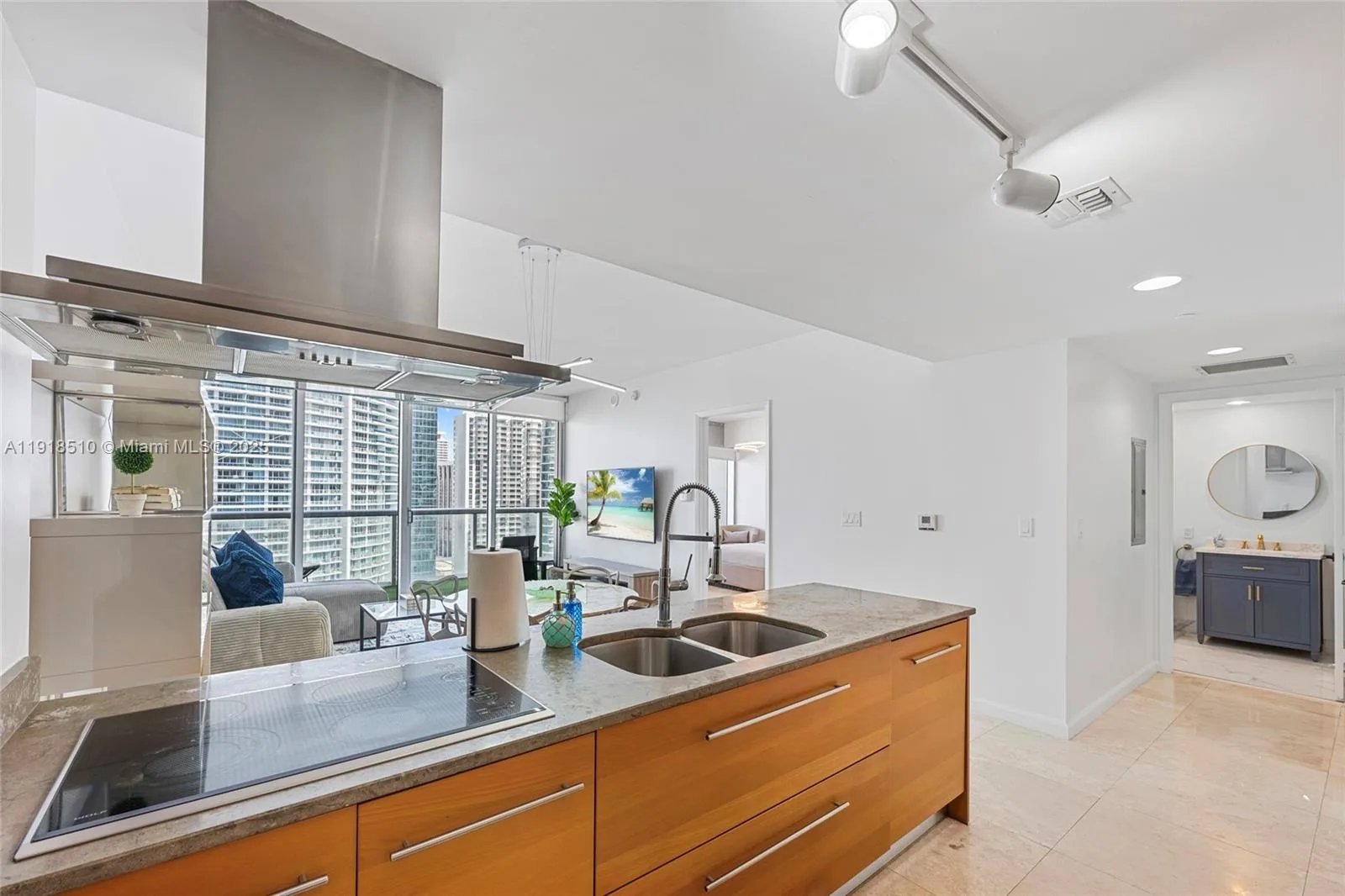 485 Brickell Ave # 3503, Miami, FL 33131 photo 6