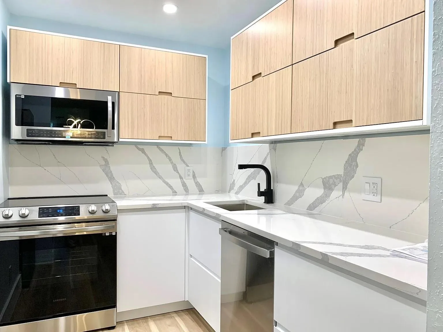 2850 NE 14th Street # 306b, Pompano Beach, FL 33062