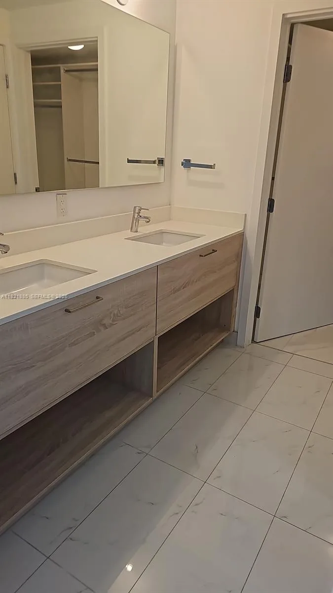 16385 Biscayne Blvd # 902, North Miami Beach, FL 33160 photo 10