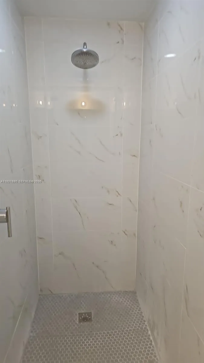 16385 Biscayne Blvd # 902, North Miami Beach, FL 33160 photo 11