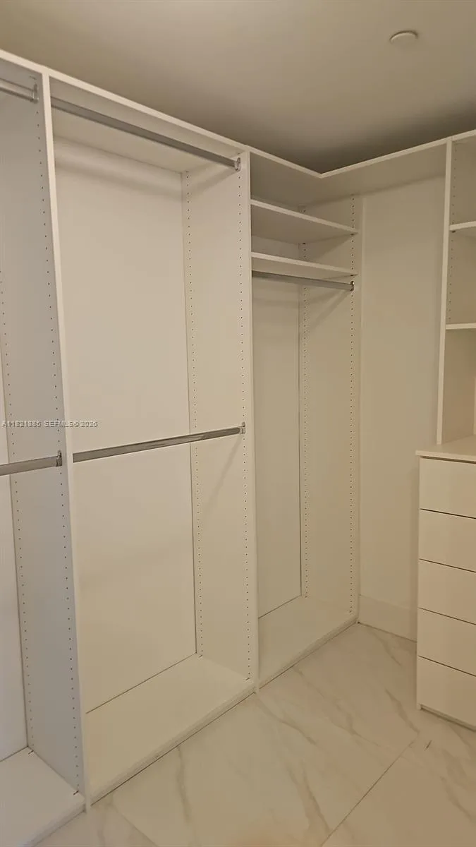 16385 Biscayne Blvd # 902, North Miami Beach, FL 33160 photo 7