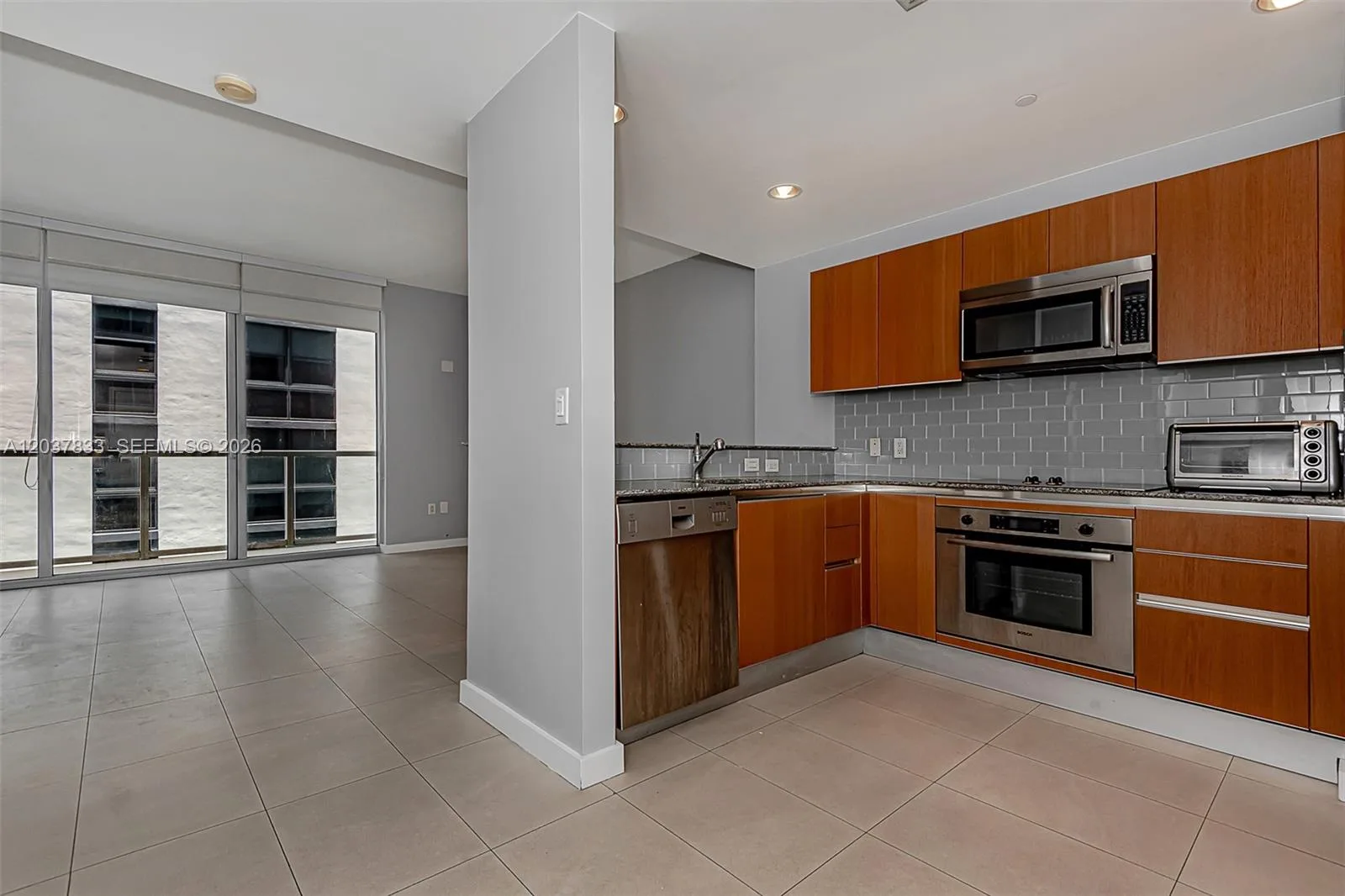 1050 Brickell Ave # 2822, Miami, FL 33131