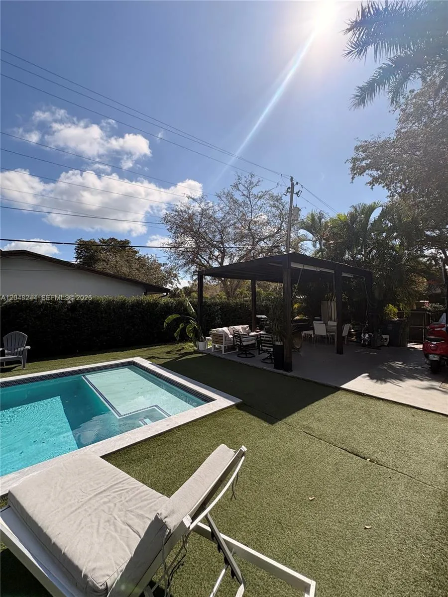 12125 NE 2nd Ave, North Miami, FL 33161 photo 6