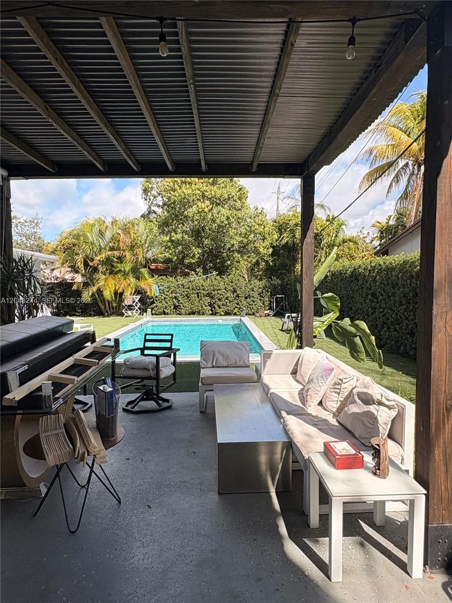 12125 NE 2nd Ave, North Miami, FL 33161 photo 9