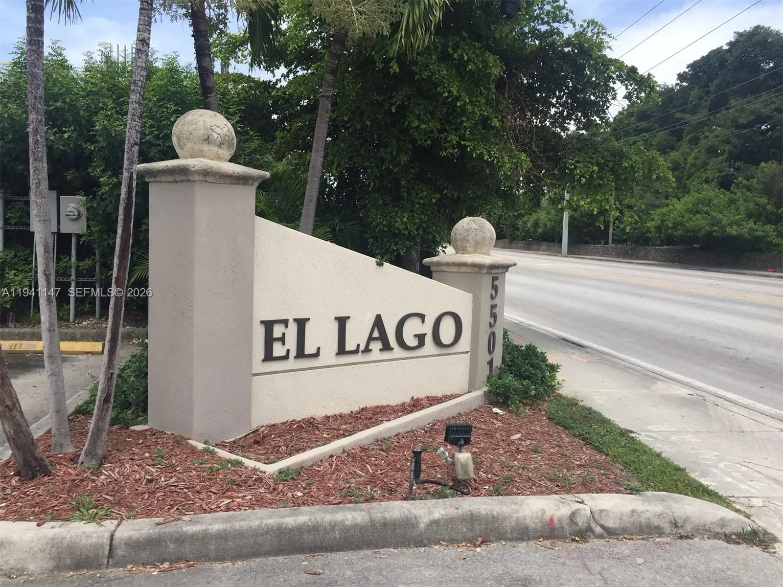 5505 NW 7th St # W406, Miami, FL 33126