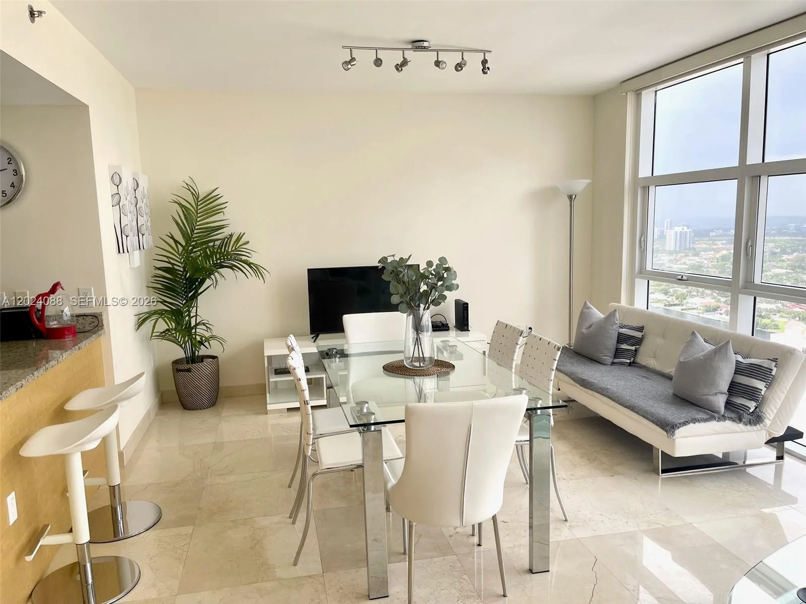 1830 S Ocean Dr # 3407, Hallandale Beach, FL 33009 photo 3