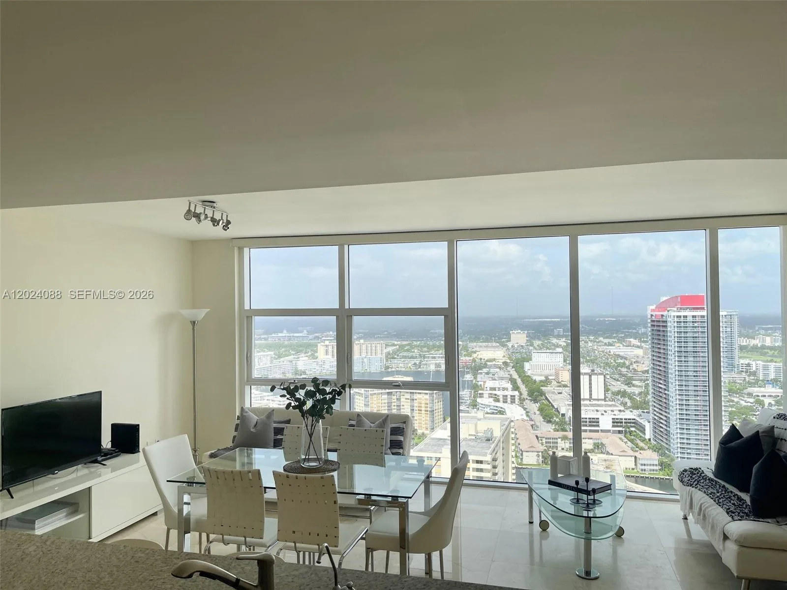 1830 S Ocean Dr # 3407, Hallandale Beach, FL 33009 photo 8