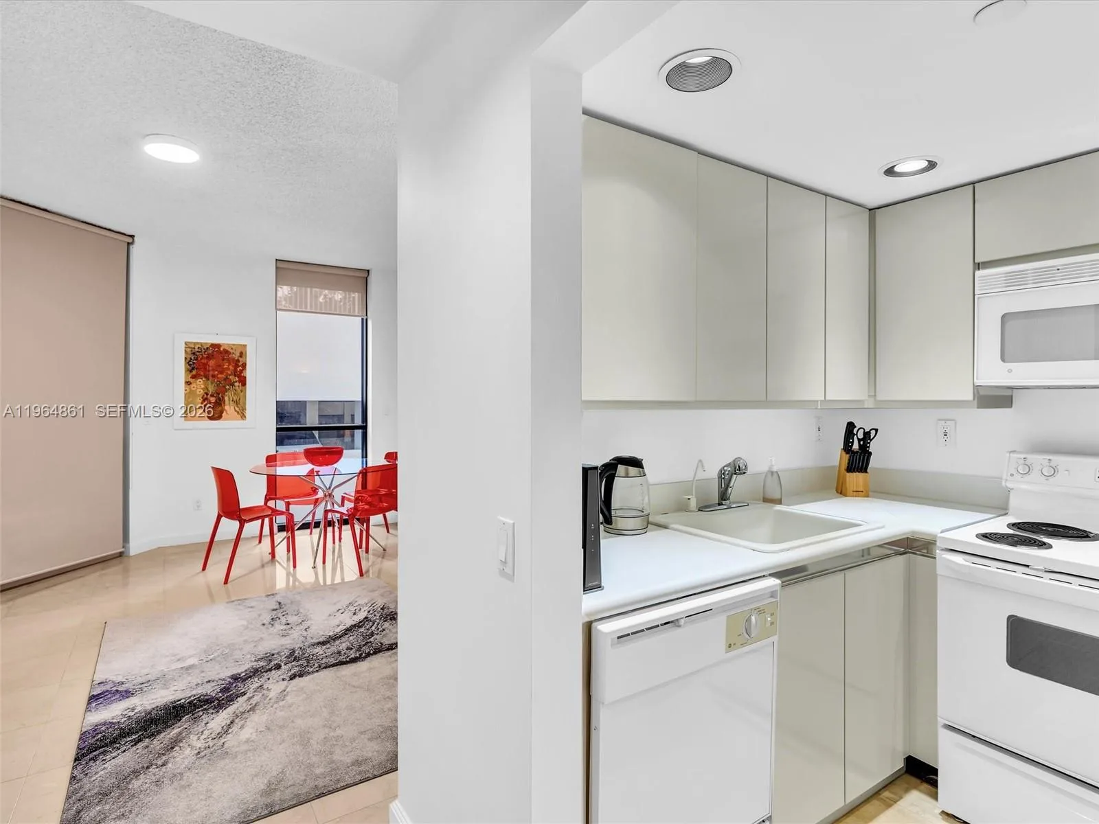 21150 Point Pl # 305, Aventura, FL 33180 photo 2