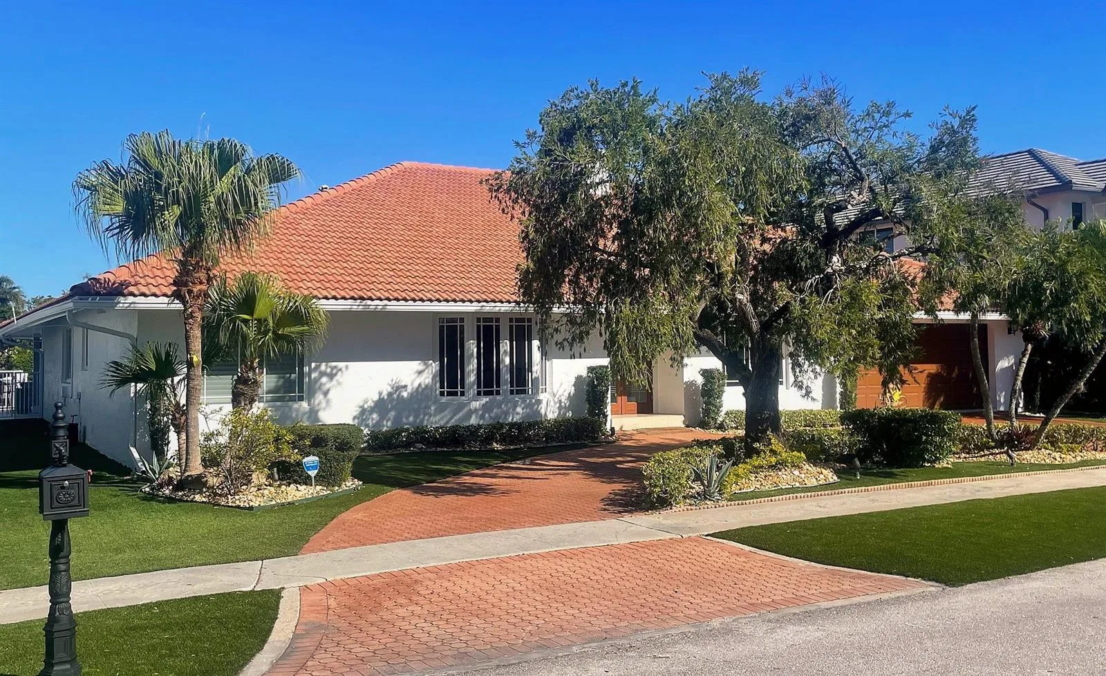 885 NE Mulberry Drive, Boca Raton, FL 33487 photo 3
