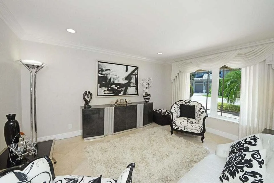885 NE Mulberry Drive, Boca Raton, FL 33487 photo 9