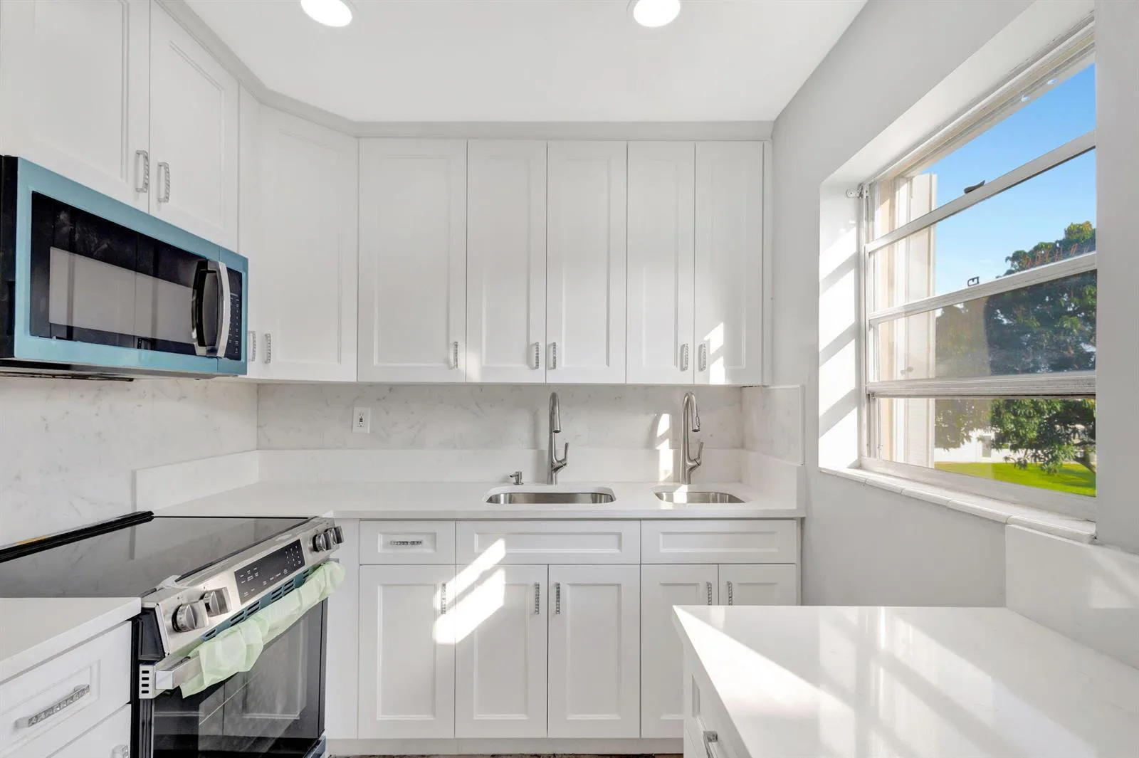 121 BEDFORD E, West Palm Beach, FL 33417