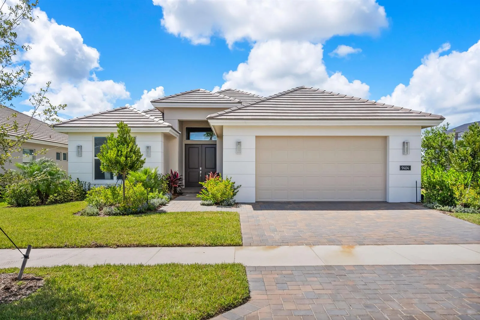 9404 SW Pinnacle Place, Port St. Lucie, FL 34987