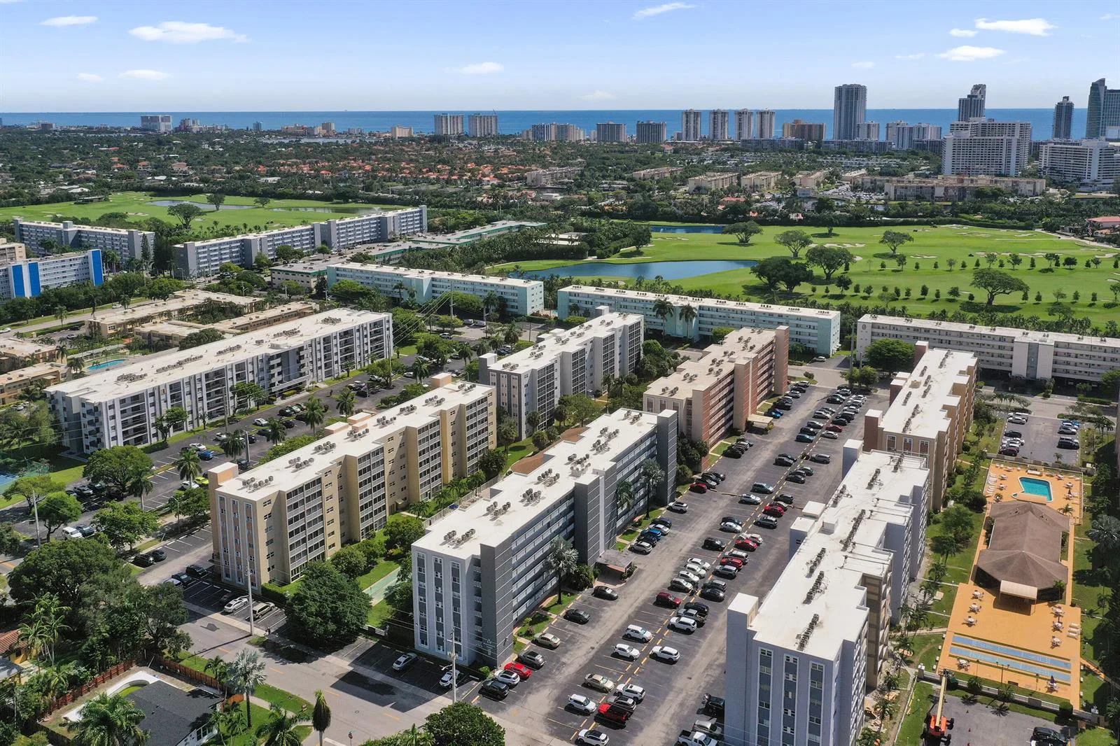 610 NE 12TH Avenue # 306, Hallandale Beach, FL 33009