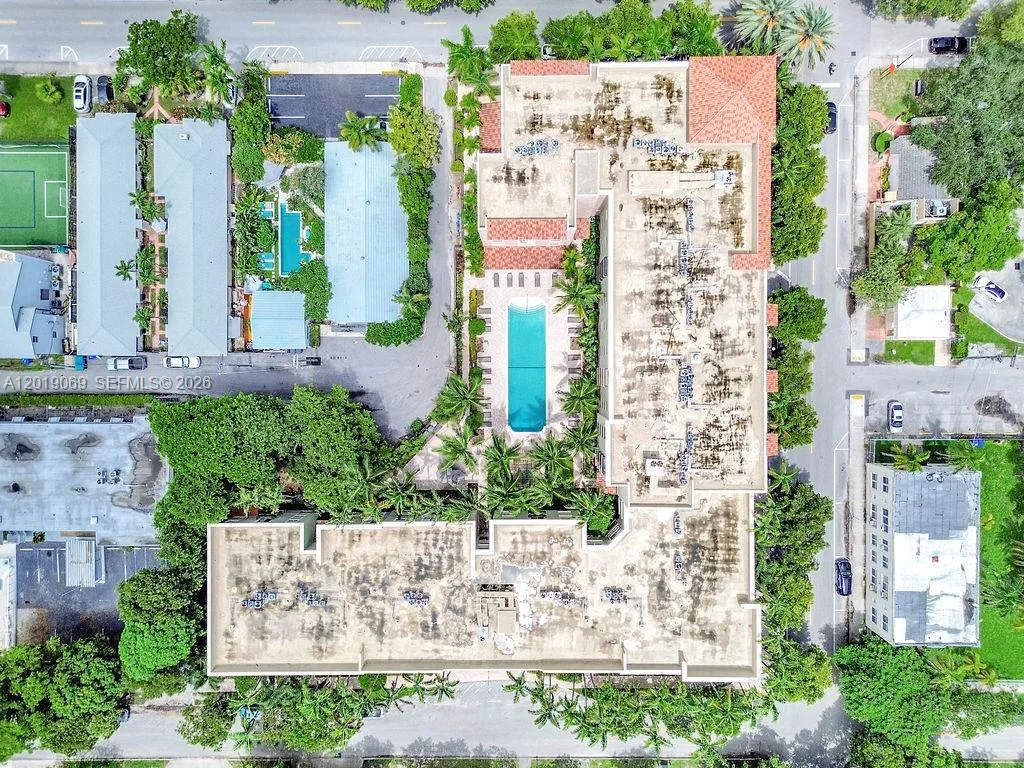1900 Van Buren St # 113B, Hollywood, FL 33020 photo 2
