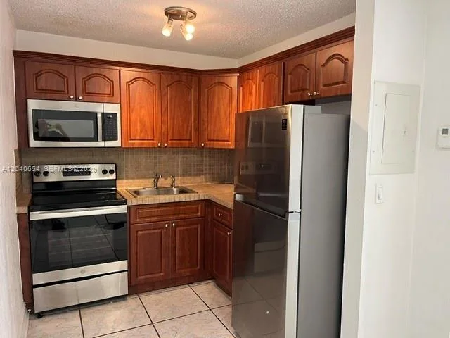 444 SW 4th St # 404, Miami, FL 33130