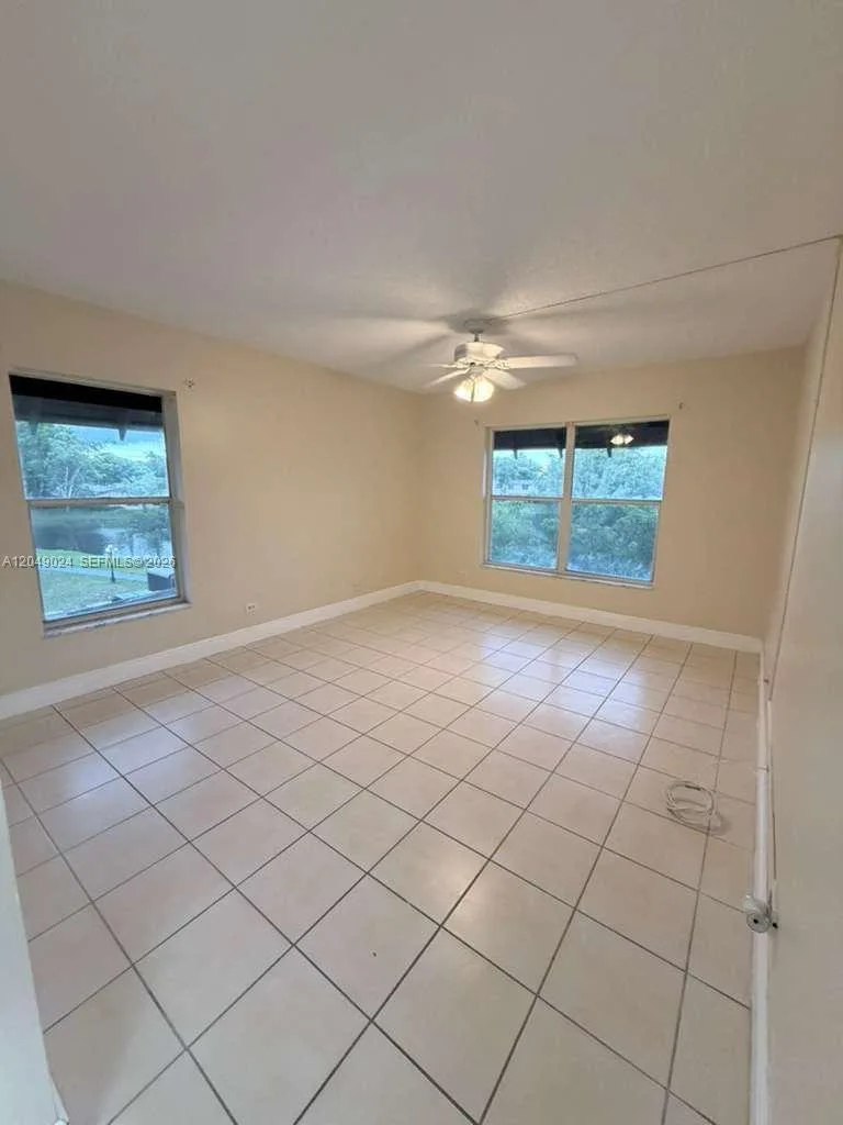 3720 Inverrary Dr # 3L, Lauderhill, FL 33319 photo 11