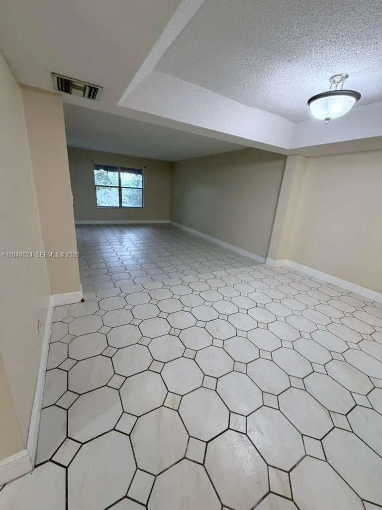 3720 Inverrary Dr # 3L, Lauderhill, FL 33319 photo 9