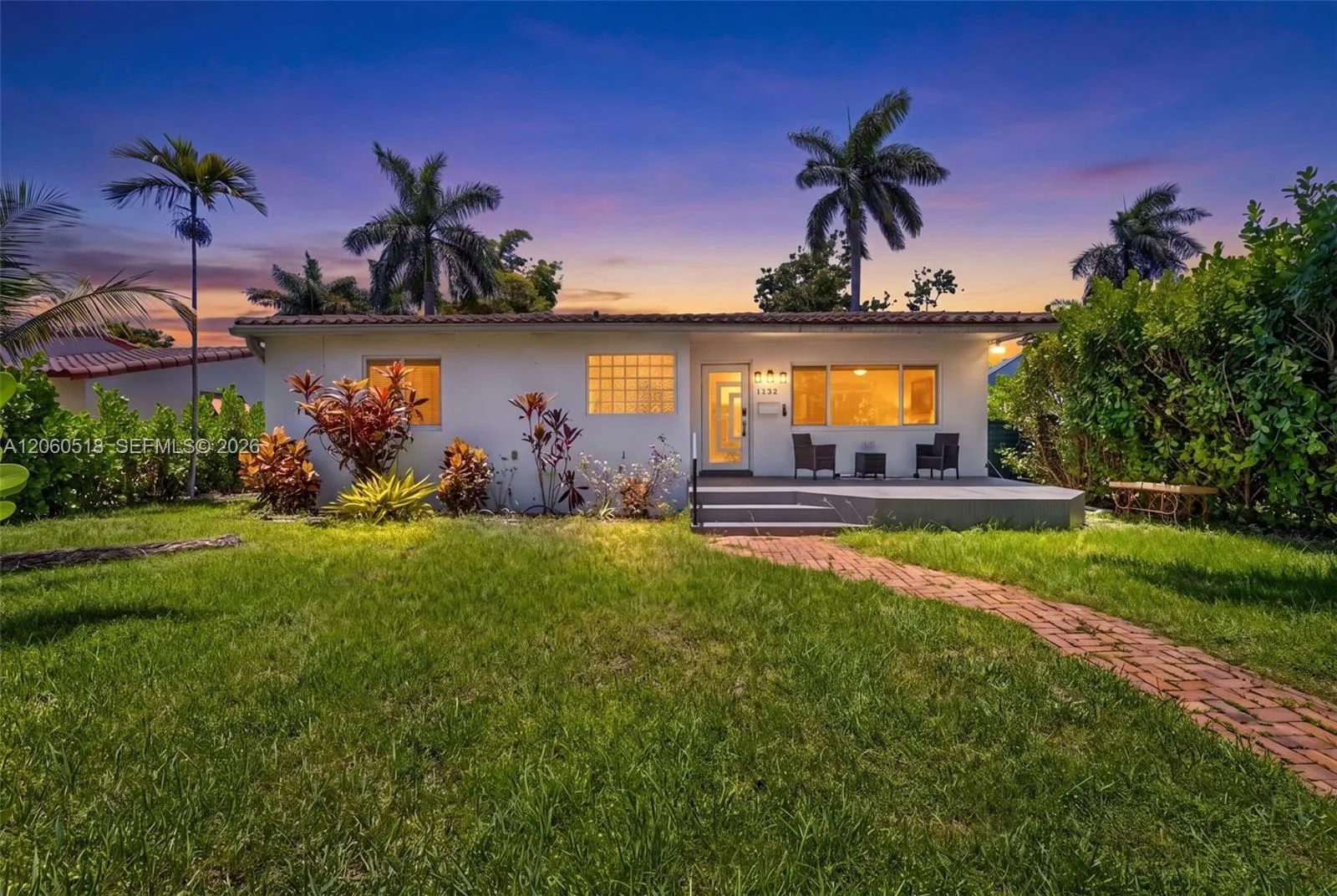 1532 Fletcher St, Hollywood, FL 33020 photo 2