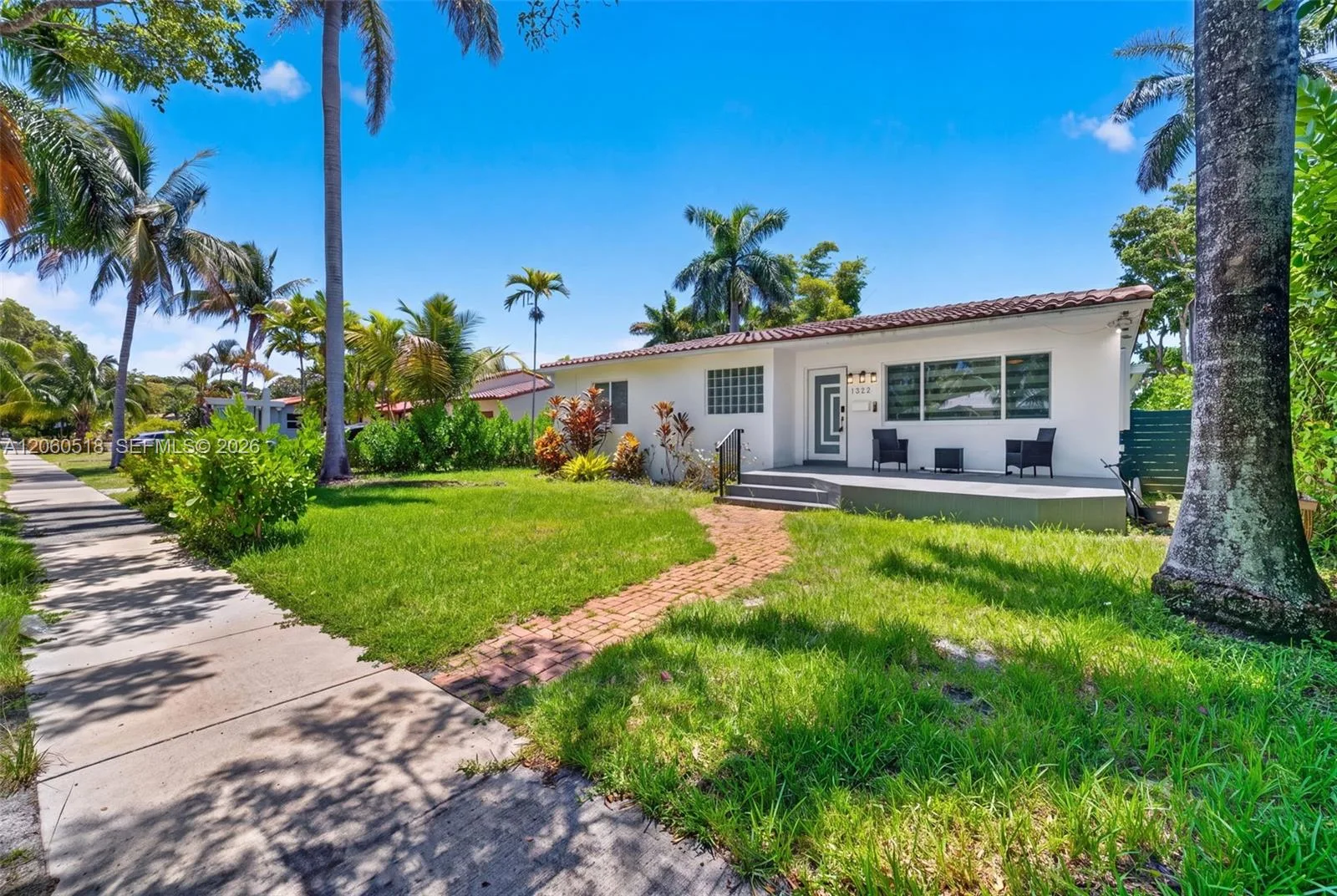 1532 Fletcher St, Hollywood, FL 33020 photo 4