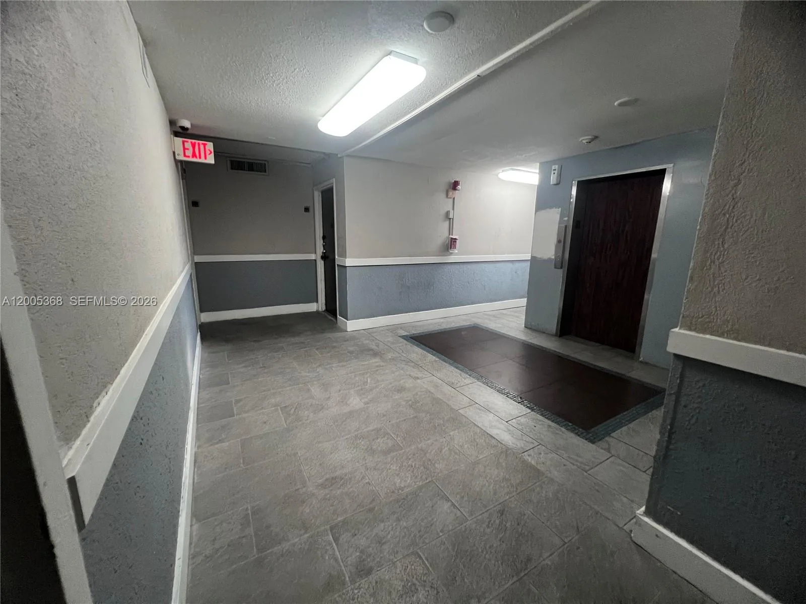 496 NW 165th St Rd # D-414, Miami, FL 33169 photo 2