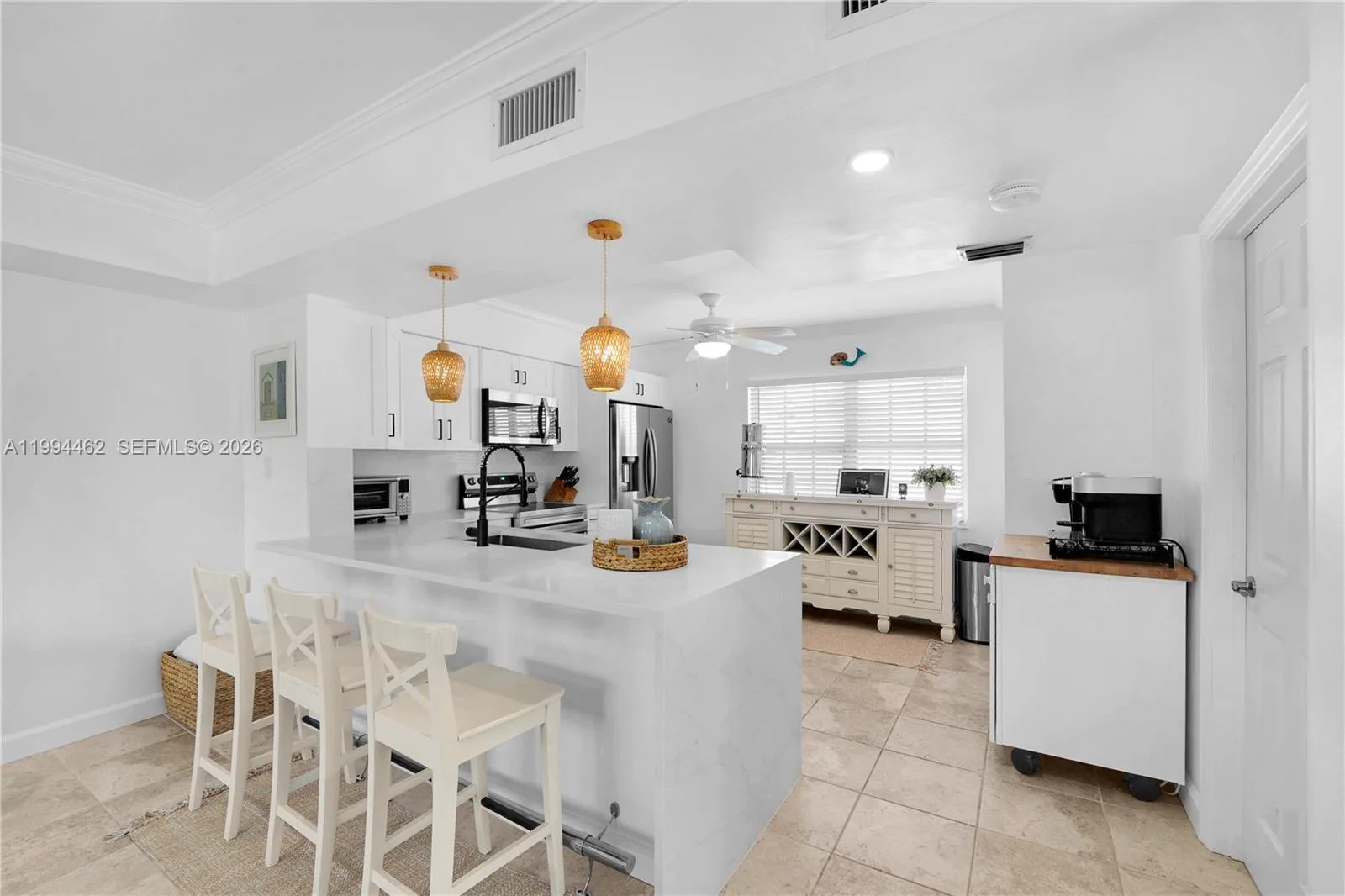 335 Virginia St, Hollywood, FL 33019 photo 6