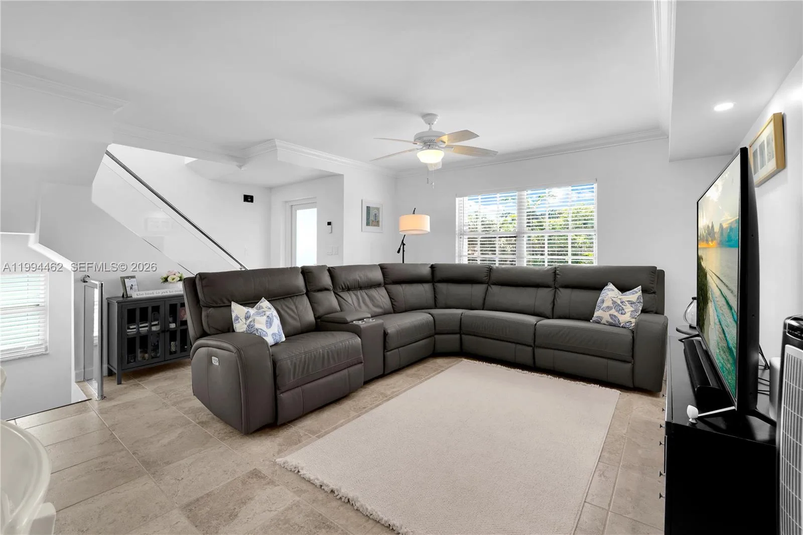 335 Virginia St, Hollywood, FL 33019 photo 9