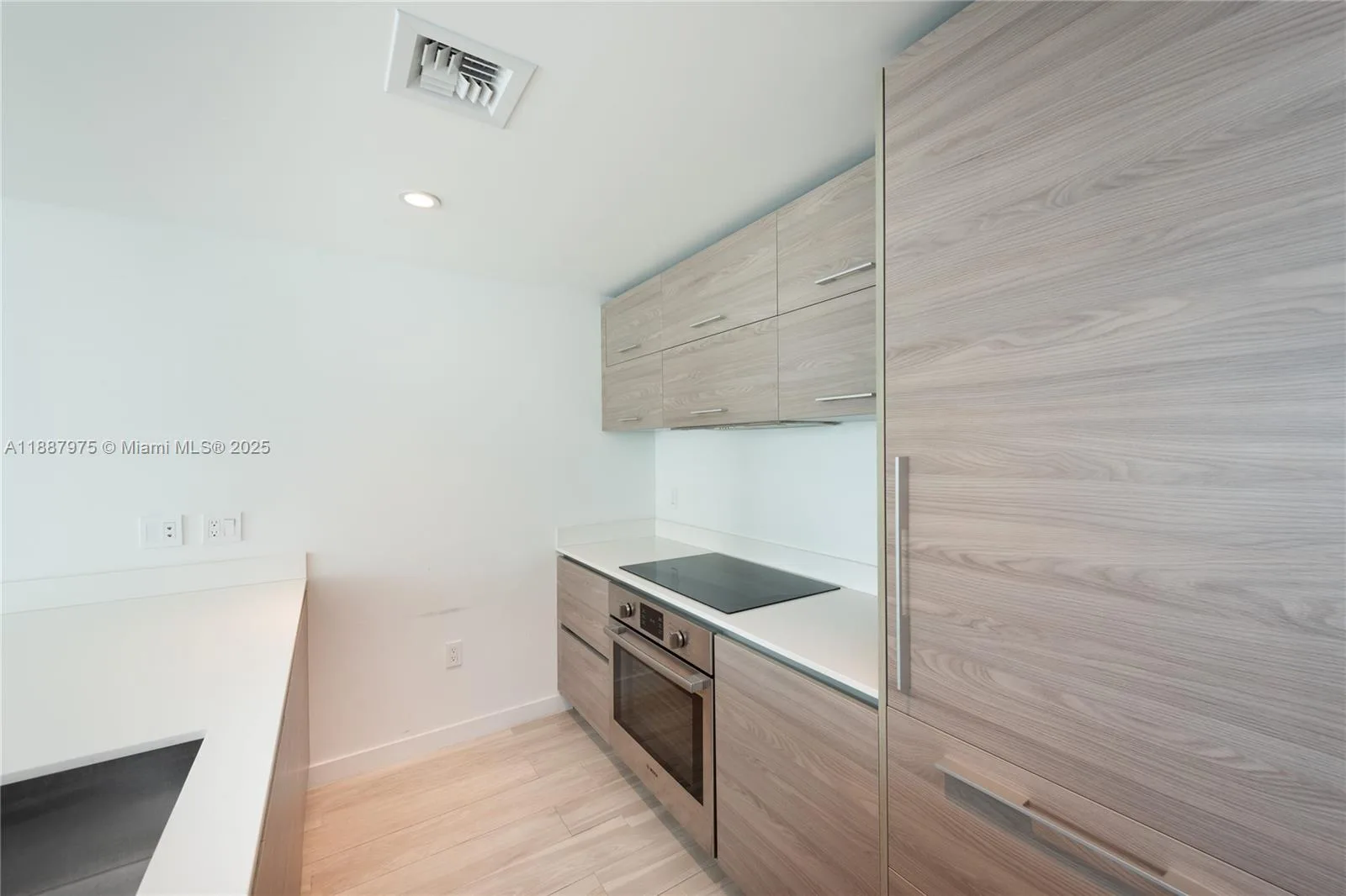 1300 S Miami Ave # 1003, Miami, FL 33130 photo 8