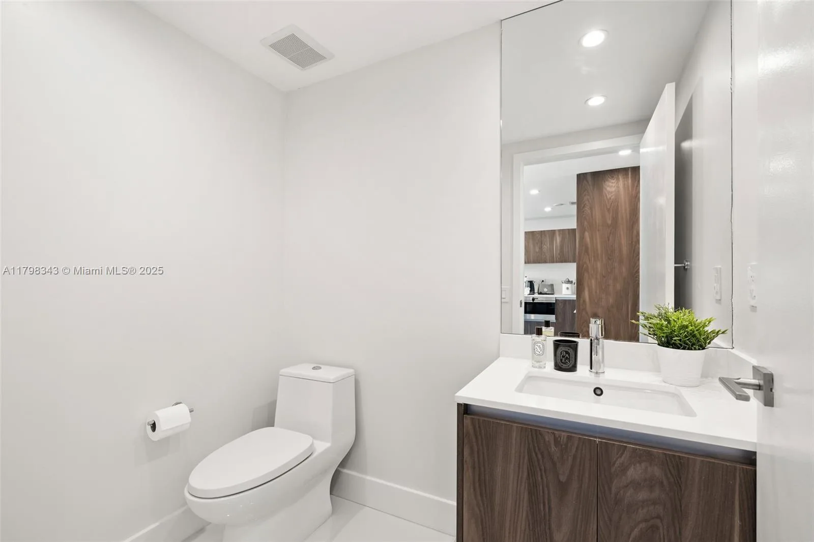 3131 NE 7th Ave # 3103, Miami, FL 33137 photo 8