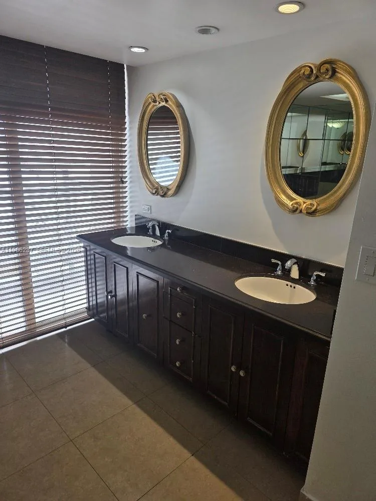 19355 Turnberry Way # 2E, Aventura, FL 33180 photo 10