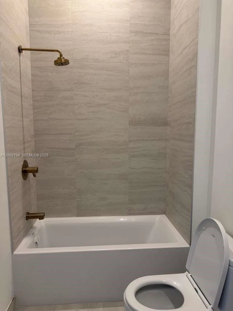77 SE 5th street # 1011, Miami, FL 33131 photo 3