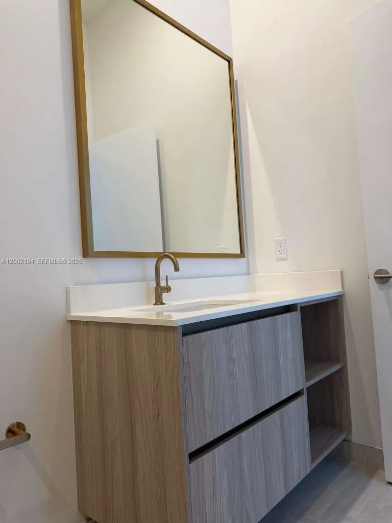 77 SE 5th street # 1011, Miami, FL 33131 photo 8