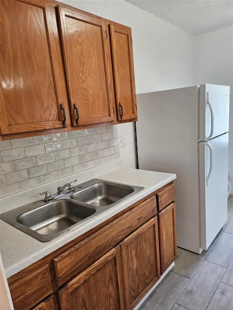 709 NE 4th Ct # 2, Hallandale Beach, FL 33009