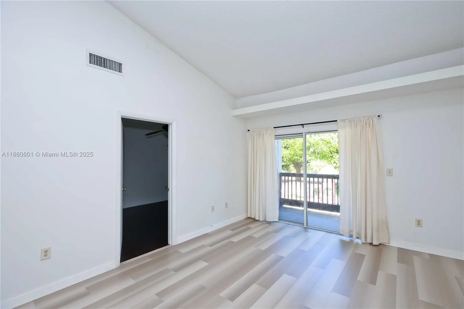 446 SW 113th Way # 446, Pembroke Pines, FL 33025 photo 4