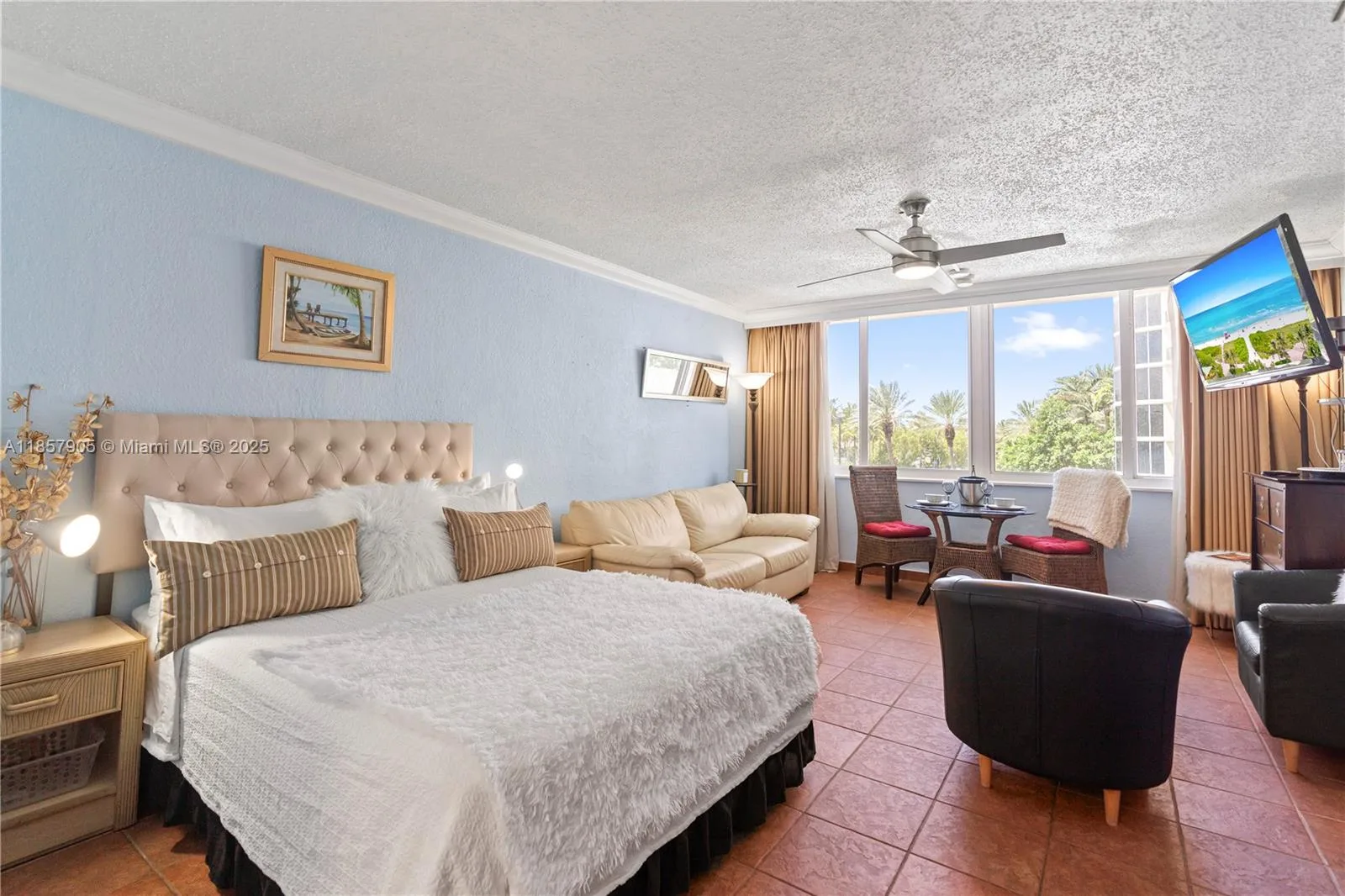 19201 Collins Ave # 129, Sunny Isles Beach, FL 33160 photo 3