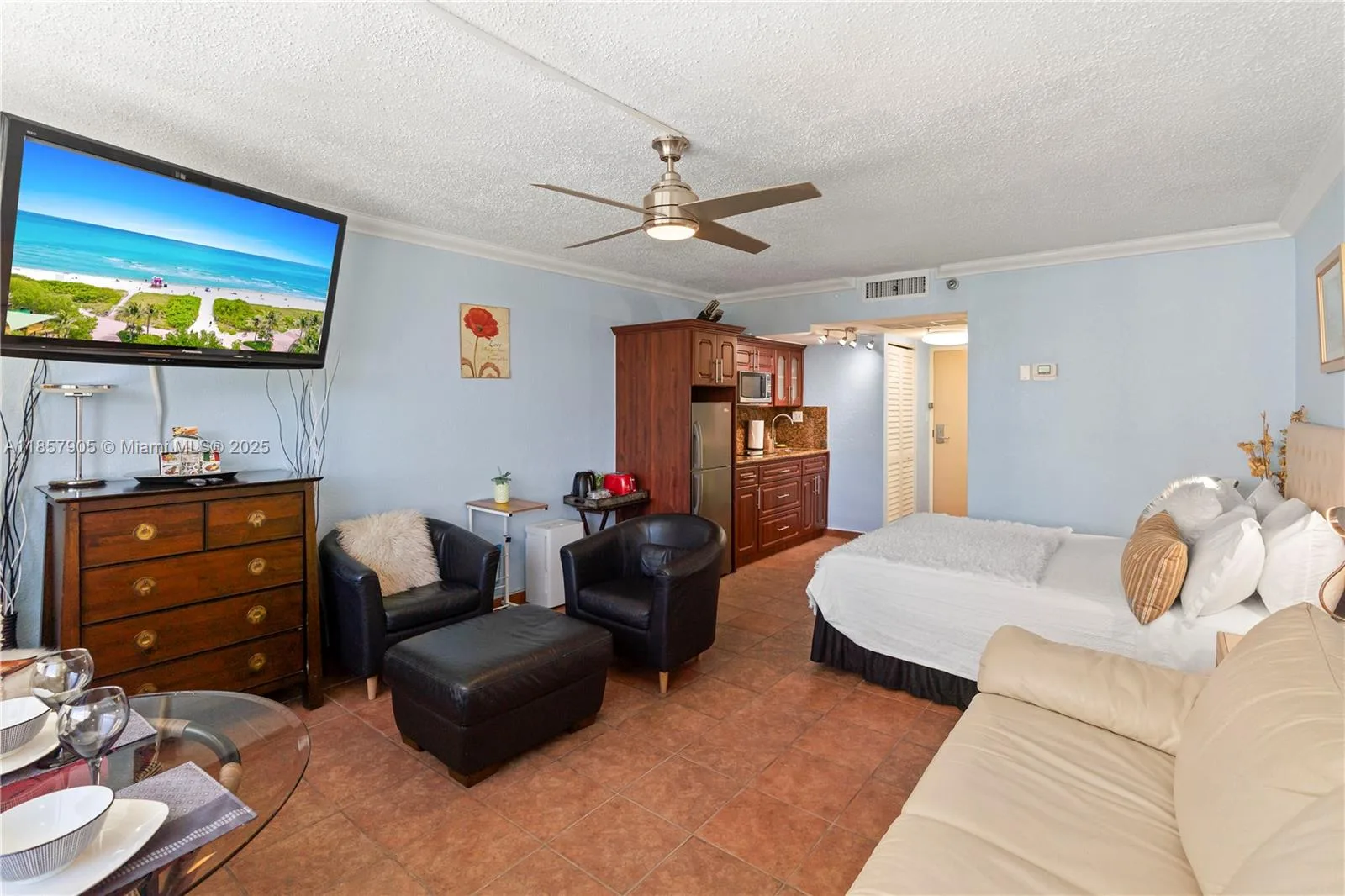 19201 Collins Ave # 129, Sunny Isles Beach, FL 33160 photo 9