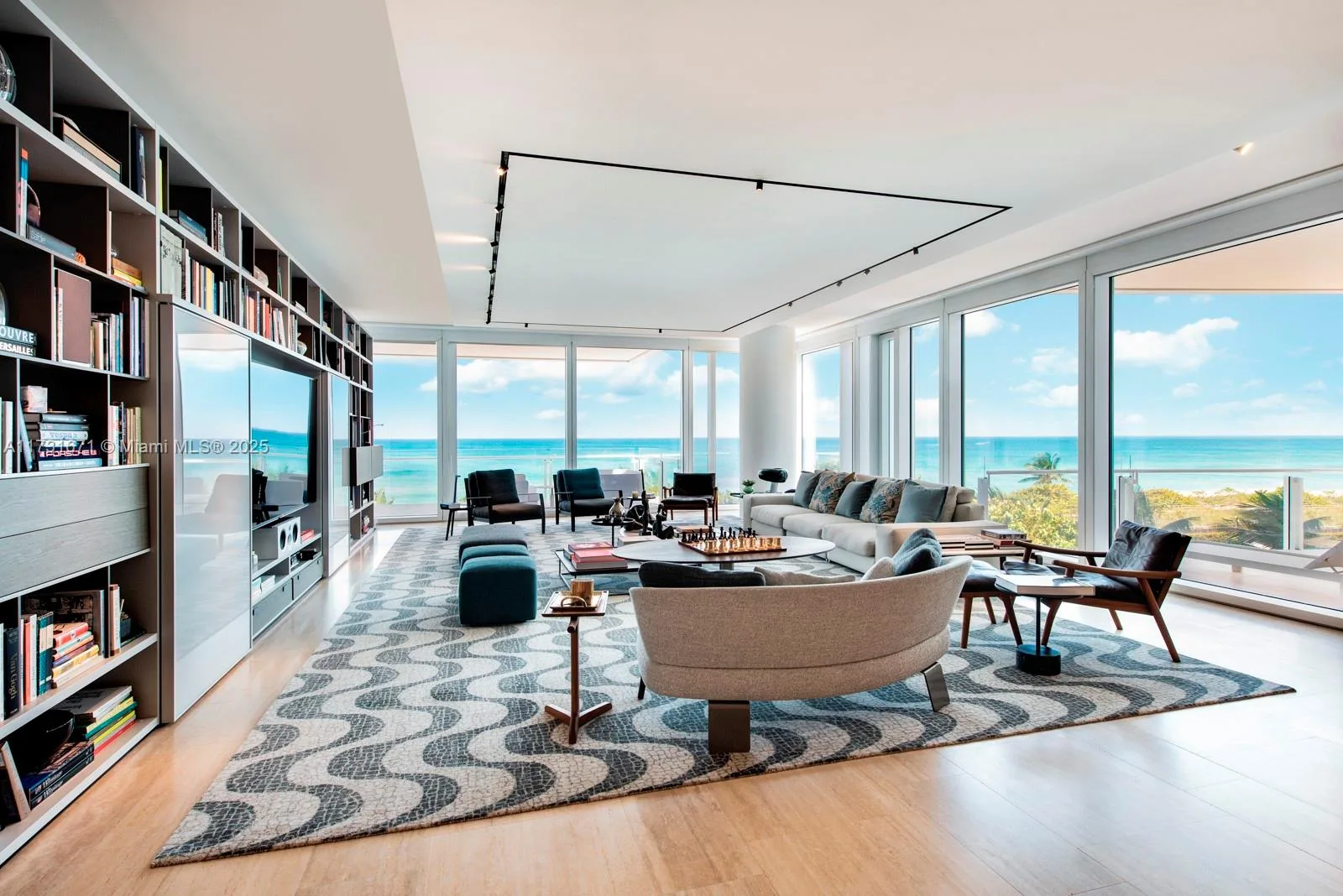 Surf Club Four Seasons – photo 13