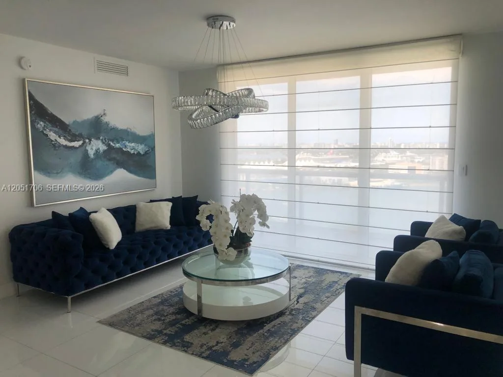 50 Biscayne Blvd # 2810, Miami, FL 33132 photo 12