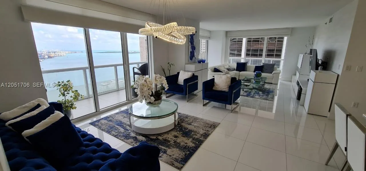 50 Biscayne Blvd # 2810, Miami, FL 33132 photo 7